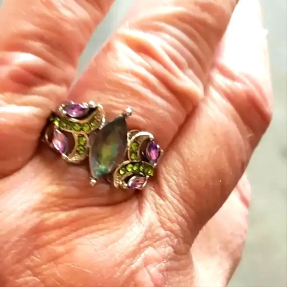 Ladies Gorgeous Lab Created Diamond Vintage Promise/Wedding Ring